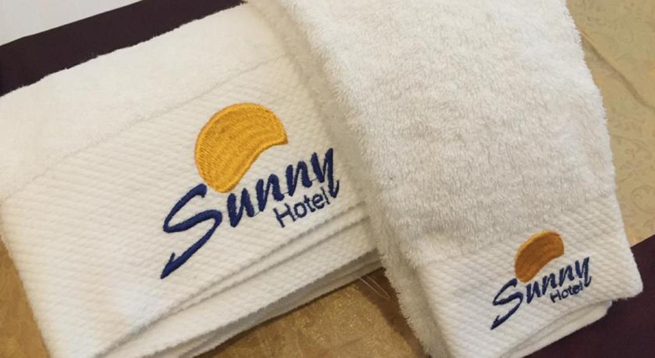 Hotel Sunny Mandalay Esterno foto