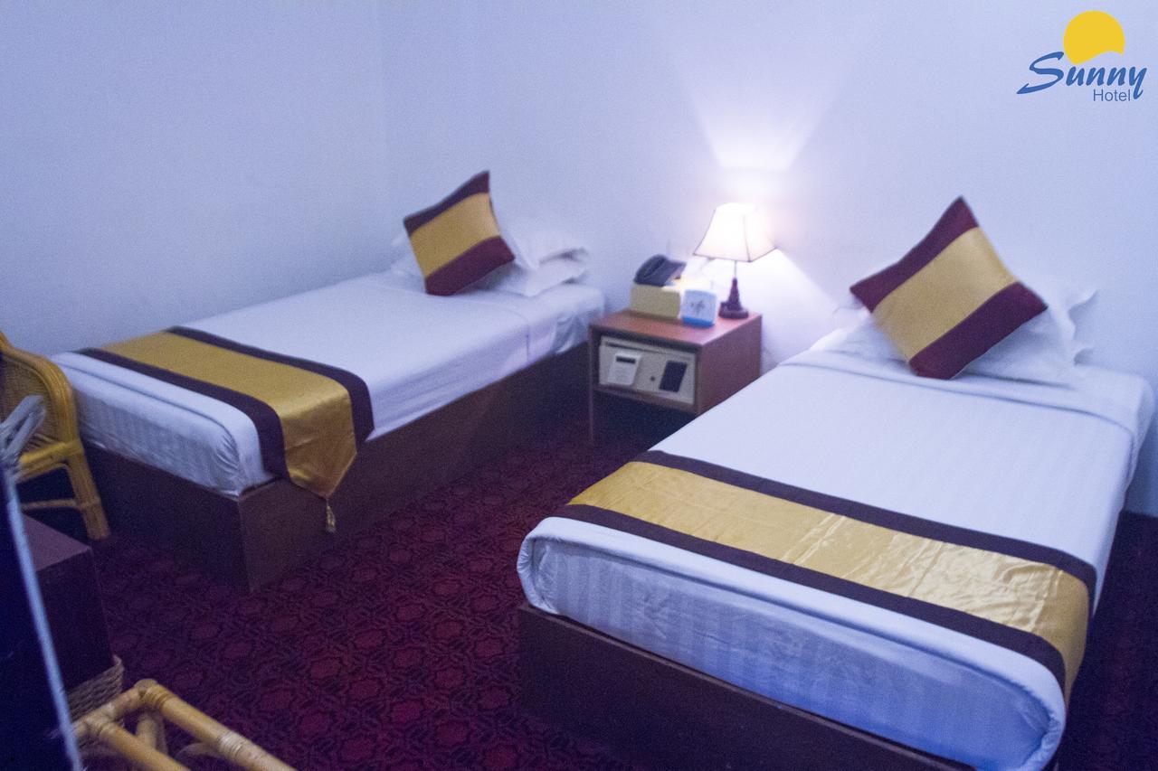 Hotel Sunny Mandalay Esterno foto
