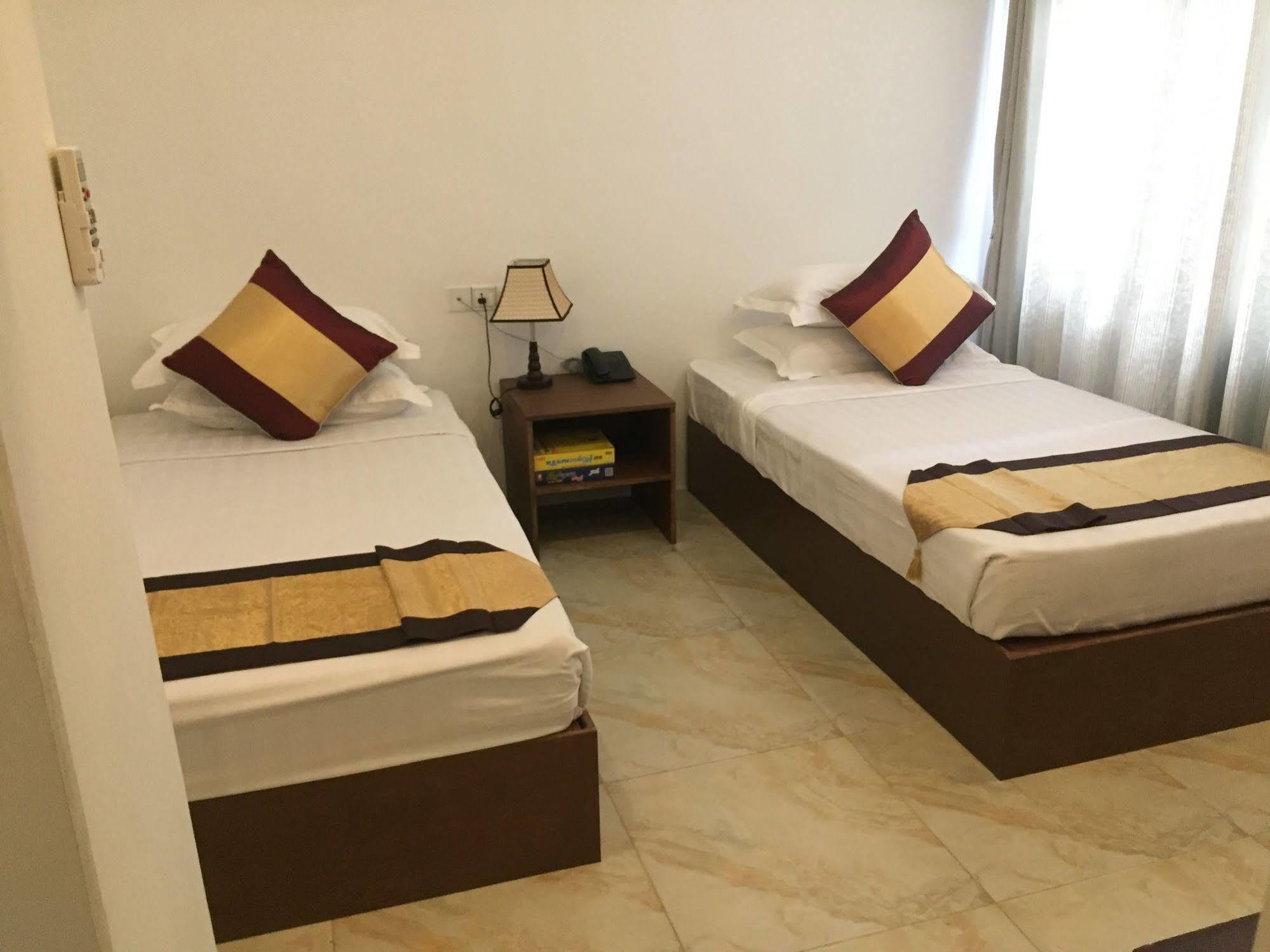 Hotel Sunny Mandalay Esterno foto